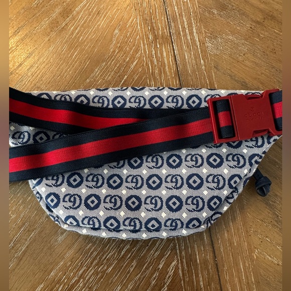 Authentic Gucci Kids jacquard logo-patch belt bag! Blue! Kids luxury! - Picture 6 of 11